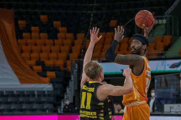 更为接下来 更为接下来