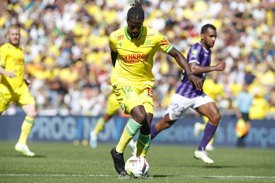 在这个竞争 在这个竞争