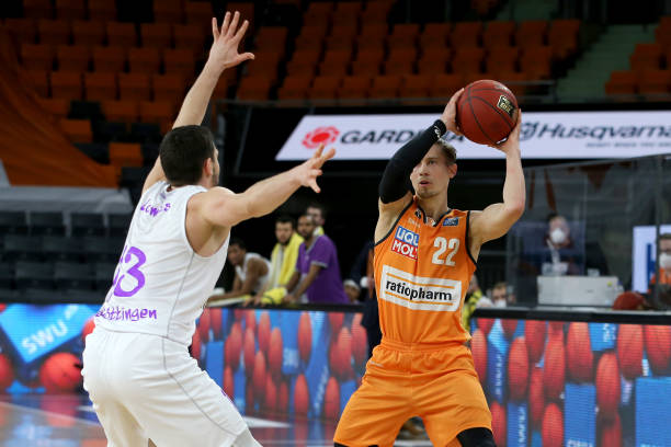 传射俱佳 传射俱佳